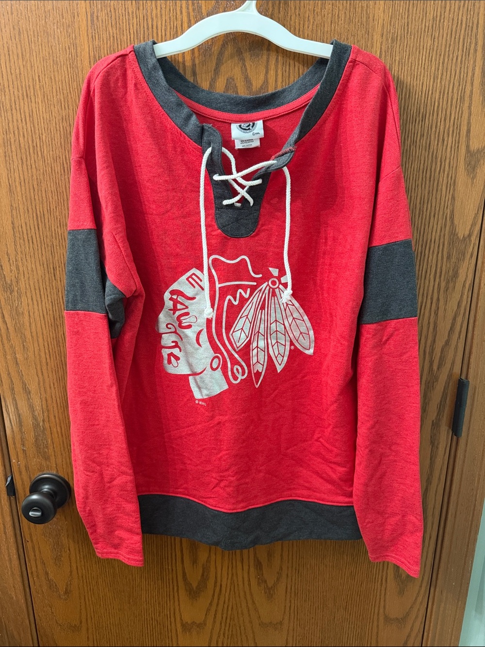 Chicago Blackhawks Women’s Red Lace-Up Hoodie with Gray Trim and White Logo